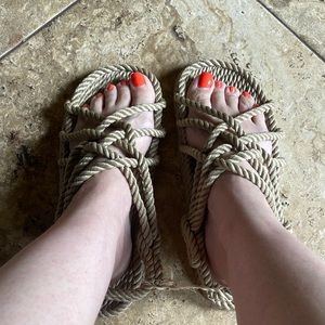 Nomadic state of mind rope sandals size 41 brand new without original tags.